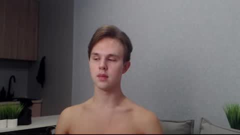 Angel online show from 10/21/25, 08:59