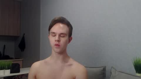 Angel online show from 03/30/26, 10:49