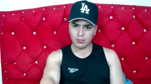 Snapshot of angels_0001 chatting on 12/14/24, 05:40 angels_0001 online show from 12/14/24, 05:40