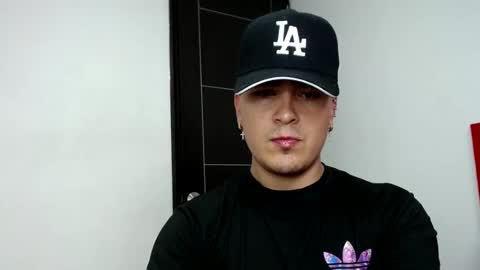 Snapshot of angels_0001 chatting on 12/17/24, 03:39 angels_0001 online show from 12/17/24, 03:39