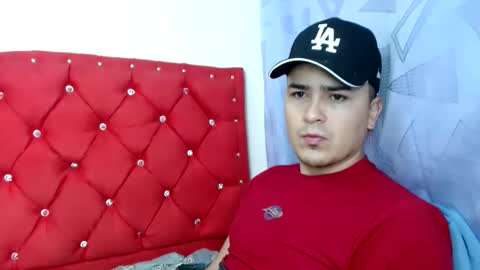 Snapshot of angels_0001 chatting on 12/18/24, 07:36 angels_0001 online show from 12/18/24, 07:36