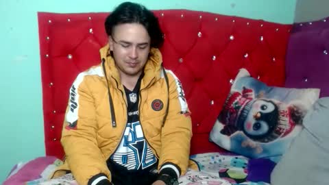 Snapshot of angels_0001 chatting on 04/08/26, 03:06 angels_0001 online show from 04/08/26, 03:06