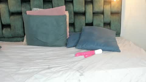 ANGIE online show from 01/26/25, 04:20