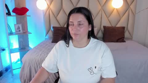 ANGIE online show from 07/04/26, 02:34