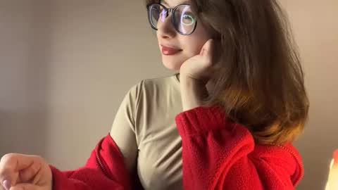 Snapshot of angelwhisper56 chatting on 10/23/25, 02:05 Lisa online show from 10/23/25, 02:05