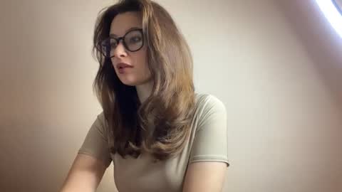 Snapshot of angelwhisper56 chatting on 10/30/25, 03:46 Lisa online show from 10/30/25, 03:46