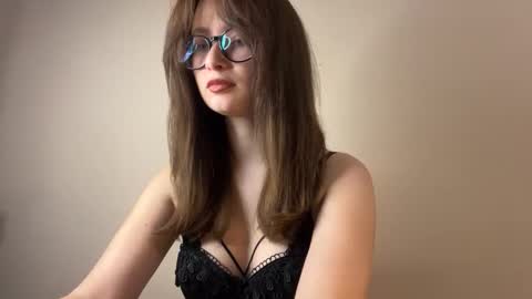 Snapshot of angelwhisper56 chatting on 11/07/25, 01:11 Lisa online show from 11/07/25, 01:11