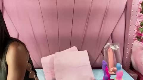 Anyega online show from 04/24/26, 02:41