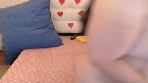 Snapshot of angie_bbw chatting on 02/21/25, 09:22 Angie online show from 02/21/25, 09:22