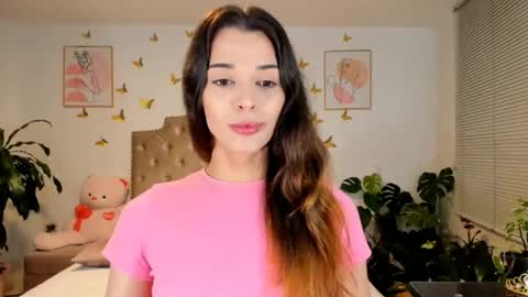 Anabella online show from 11/05/25, 01:38