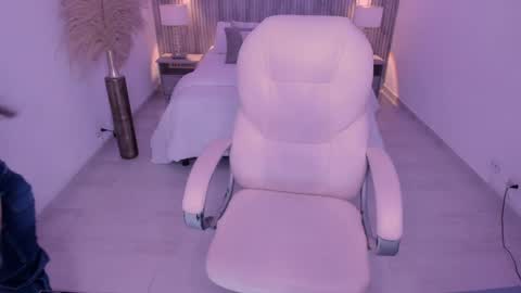 angie_smith_x online show from 04/03/26, 03:15