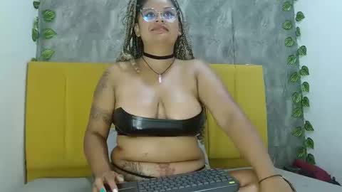 angiekatrinacm101 online show from 02/17/26, 11:29