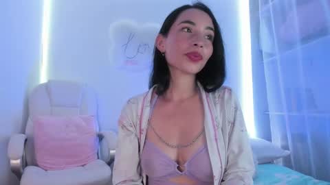 Snapshot of angiiebylpz chatting on 12/31/24, 01:04 violeth lopez online show from 12/31/24, 01:04