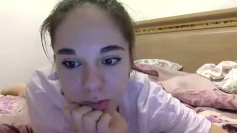Snapshot of angle_cute05 chatting on 07/23/26, 09:57 Angel Cute online show from 07/23/26, 09:57