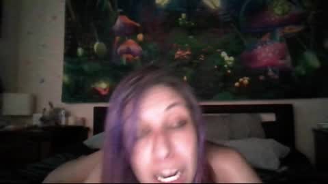 Snapshot of anglz017 chatting on 02/24/25, 03:31 Anglz017 online show from 02/24/25, 03:31