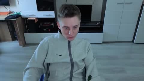 vodka online show from 11/12/25, 06:25