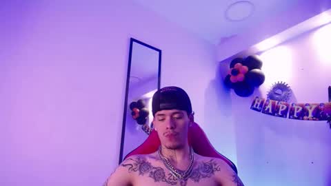 anhonymus online show from 10/17/25, 04:15