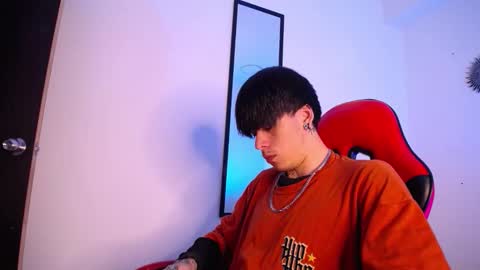 anhonymus online show from 11/26/25, 03:51