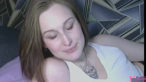 Snapshot of ani_eww chatting on 02/02/26, 08:18 Anne online show from 02/02/26, 08:18