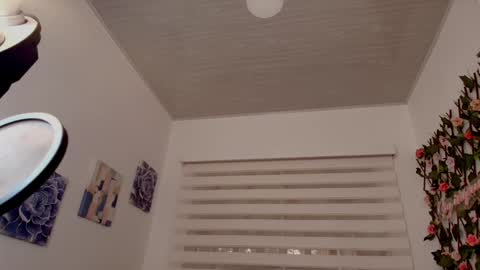 laura  online show from 02/24/26, 12:14