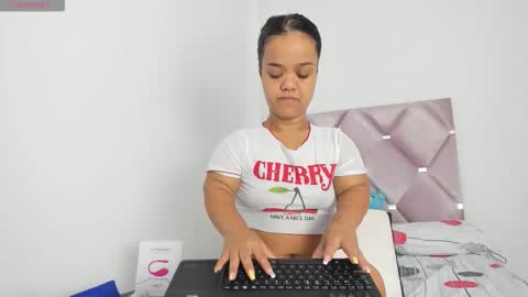 anierey online show from 12/20/25, 12:45