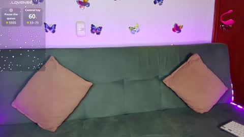 Snapshot of aniiha chatting on 02/18/26, 05:25 Anii online show from 02/18/26, 05:25