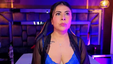 Ani  online show from 11/27/25, 04:14