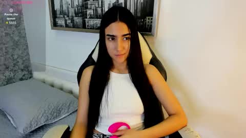 anika_h online show from 02/27/26, 11:54