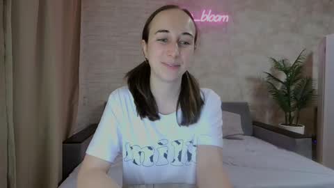 anikabloom online show from 01/22/25, 02:04