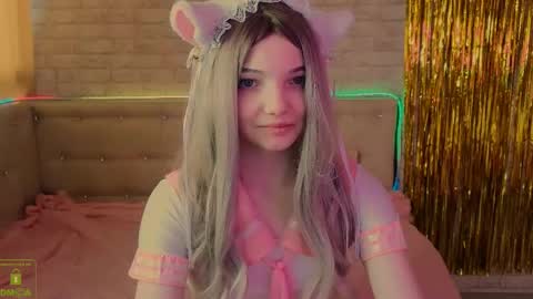 Alica online show from 04/19/26, 02:44