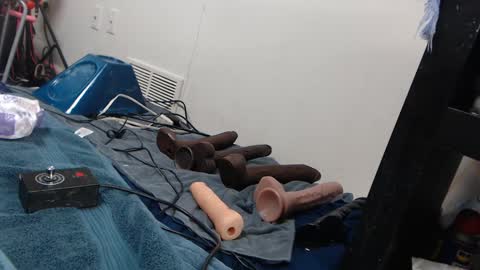 Snapshot of animergamergirl chatting on 02/15/25, 10:31 Twitter at animegamergrl. No vids for sale on Chaturbate. online show from 02/15/25, 10:31