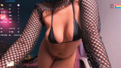 Anisahade online show from 12/16/24, 03:51