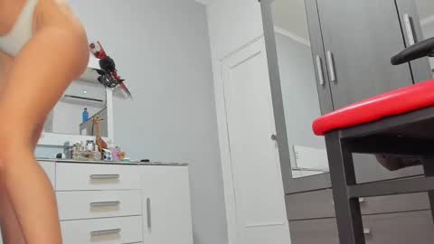 Luna online show from 02/13/25, 12:21