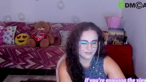 AnissyaX online show from 05/20/26, 02:40
