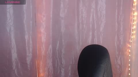 Snapshot of anita23_ chatting on 06/19/26, 01:32 ANITTA online show from 06/19/26, 01:32