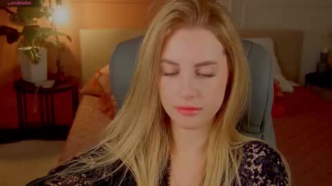 Anita online show from 10/01/25, 01:22