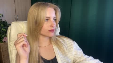 Anita online show from 05/18/26, 04:07