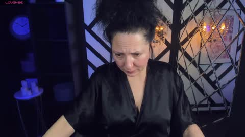 Anita online show from 01/04/25, 02:46