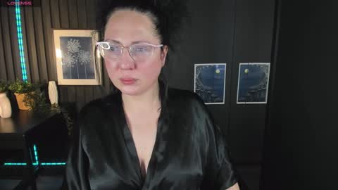Anita online show from 01/04/25, 01:42