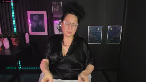 Anita online show from 01/05/25, 01:56