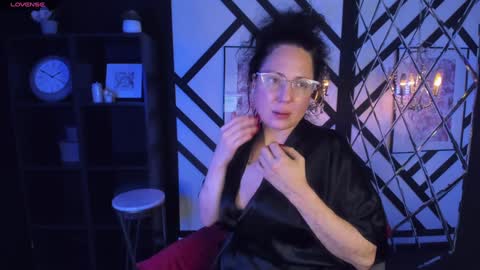 Anita online show from 02/07/25, 01:04