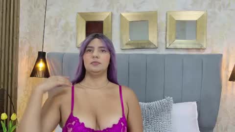 Dania Lpez online show from 07/14/26, 12:11