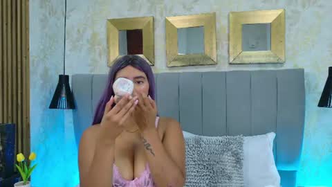 Dania Lpez online show from 07/27/26, 12:23