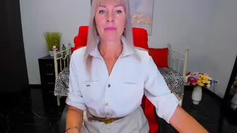 Snapshot of anita_tayson chatting on 06/25/26, 06:18 Anita online show from 06/25/26, 06:18
