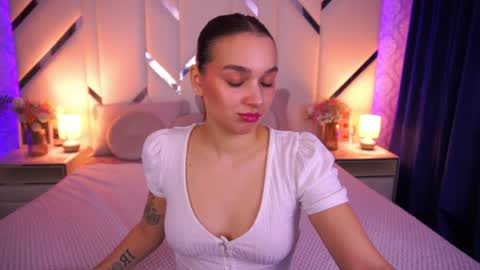 Daniela online show from 04/10/26, 02:11