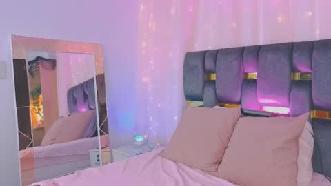 anitaglow online show from 11/11/25, 10:43