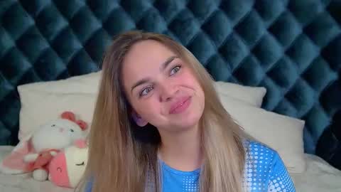 AnitaVenture online show from 09/10/25, 04:23