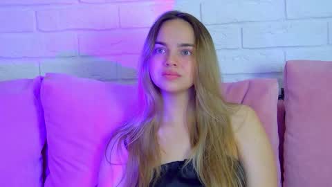 AnitaVenture online show from 10/08/25, 04:54