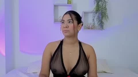 anittafoxx online show from 07/25/26, 10:40