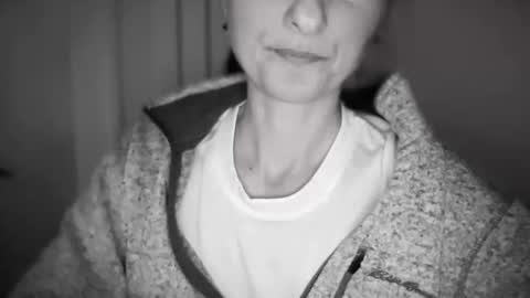 Anje online show from 10/25/25, 08:14